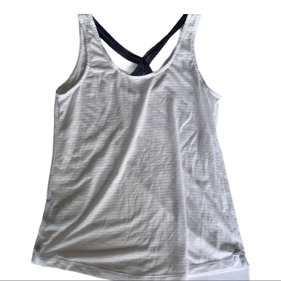 Helly Hansen workout shirt - Picture 4 of 4